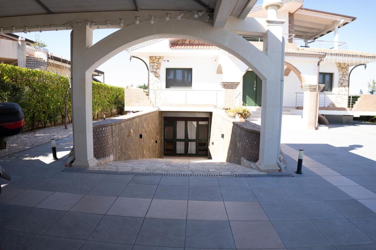 Bed and Breakfast La Dimora Degli Artisti Policoro Exterior foto