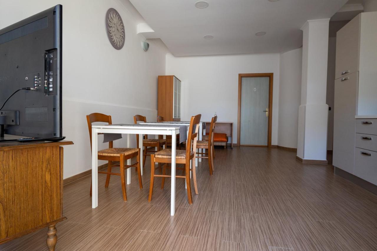 Bed and Breakfast La Dimora Degli Artisti Policoro Exterior foto